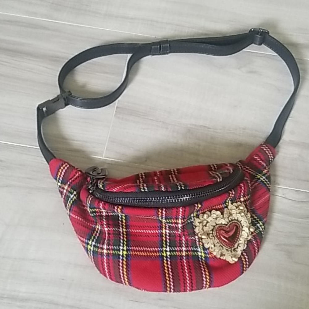 Betsy Johnson plaid fanny pack, travel bag